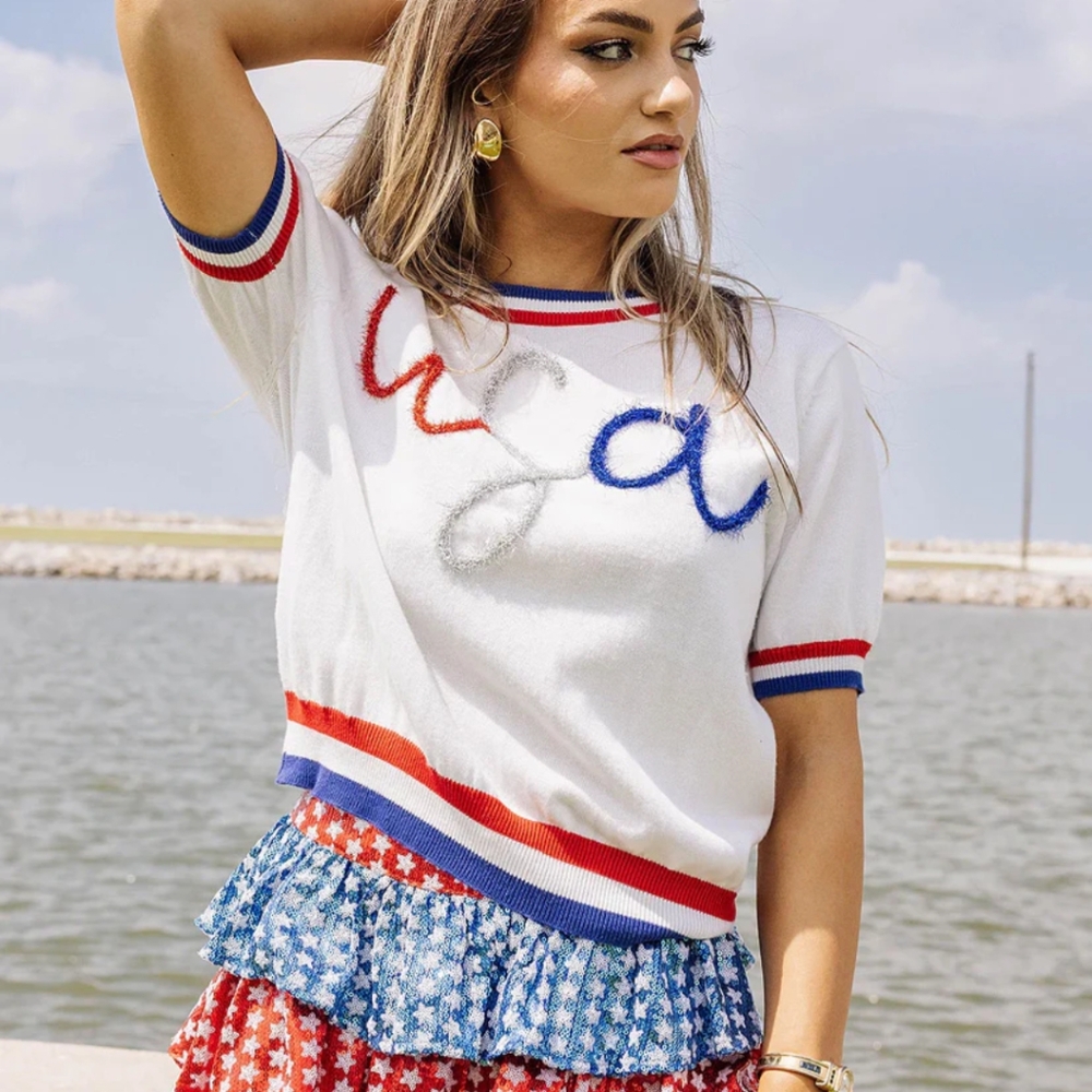 NWOT Queen of Sparkles USA Patriotic Fourth Sweater Short Sleeve Shirt M…
